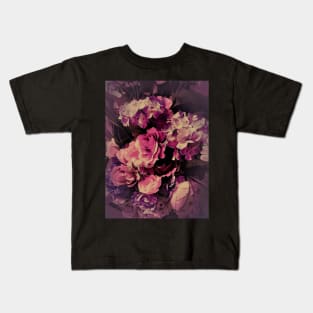 PINK ROSES VINTAGE BOUQUET PEONIES HYDRANGEAS Kids T-Shirt